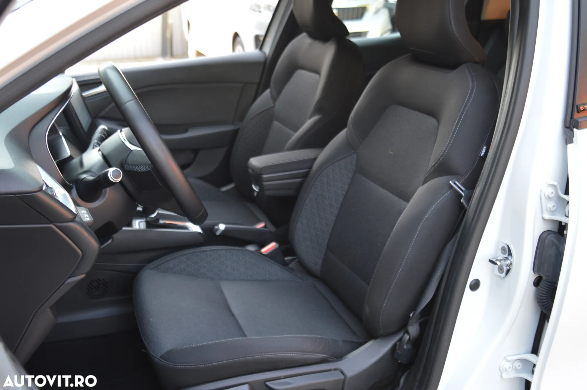 Renault Clio E-TECH Full Hybrid 145 E-TECH engineered - 10