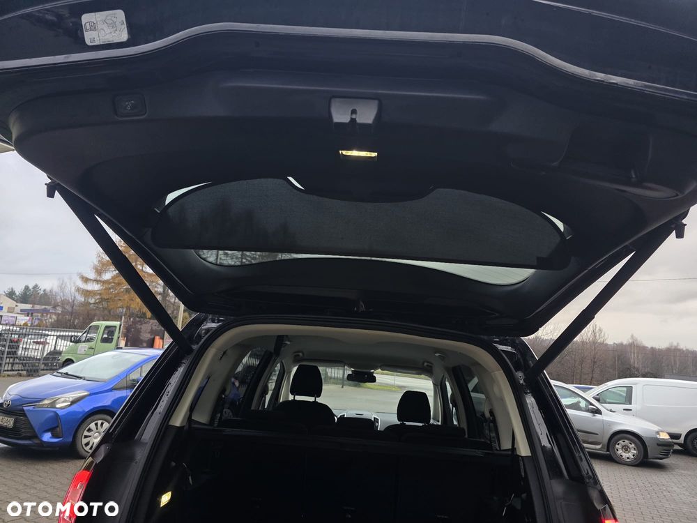 Ford Galaxy 2.0 EcoBlue Titanium - 4