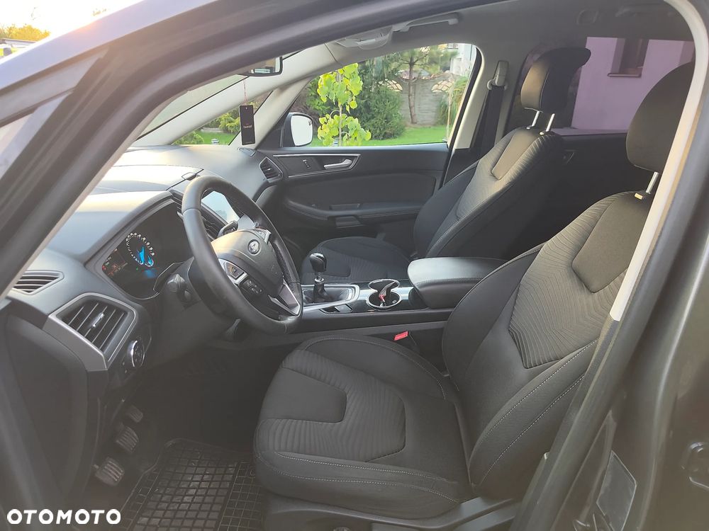 Ford S-Max - 32