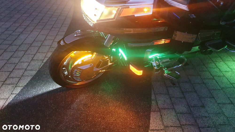 Honda GL - 8
