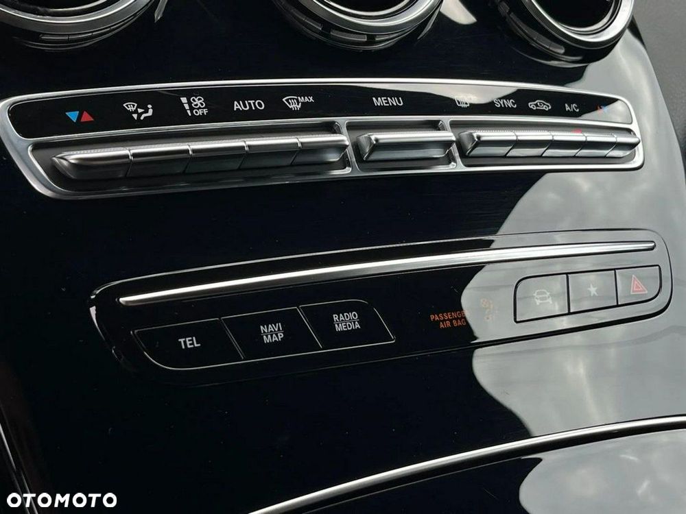 Mercedes-Benz GLC - 24