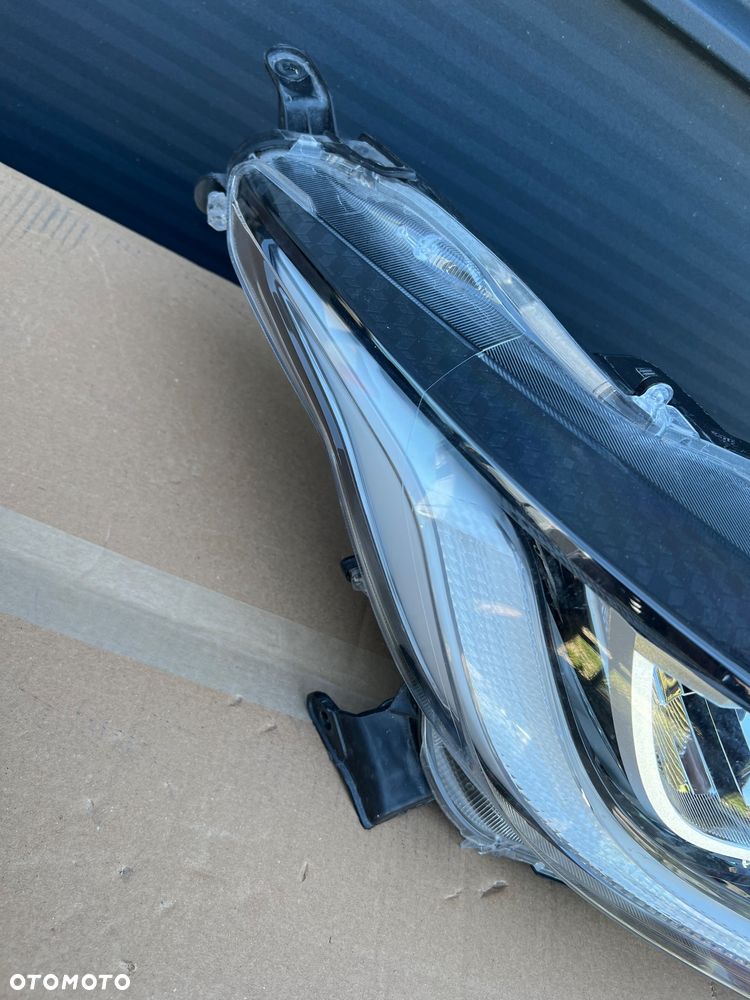 TOYOTA YARIS 4 IV 2020- LAMPA FULL LED PRAWY PRZÓD OE EU KOITO HG K0-8EU D8 - 6