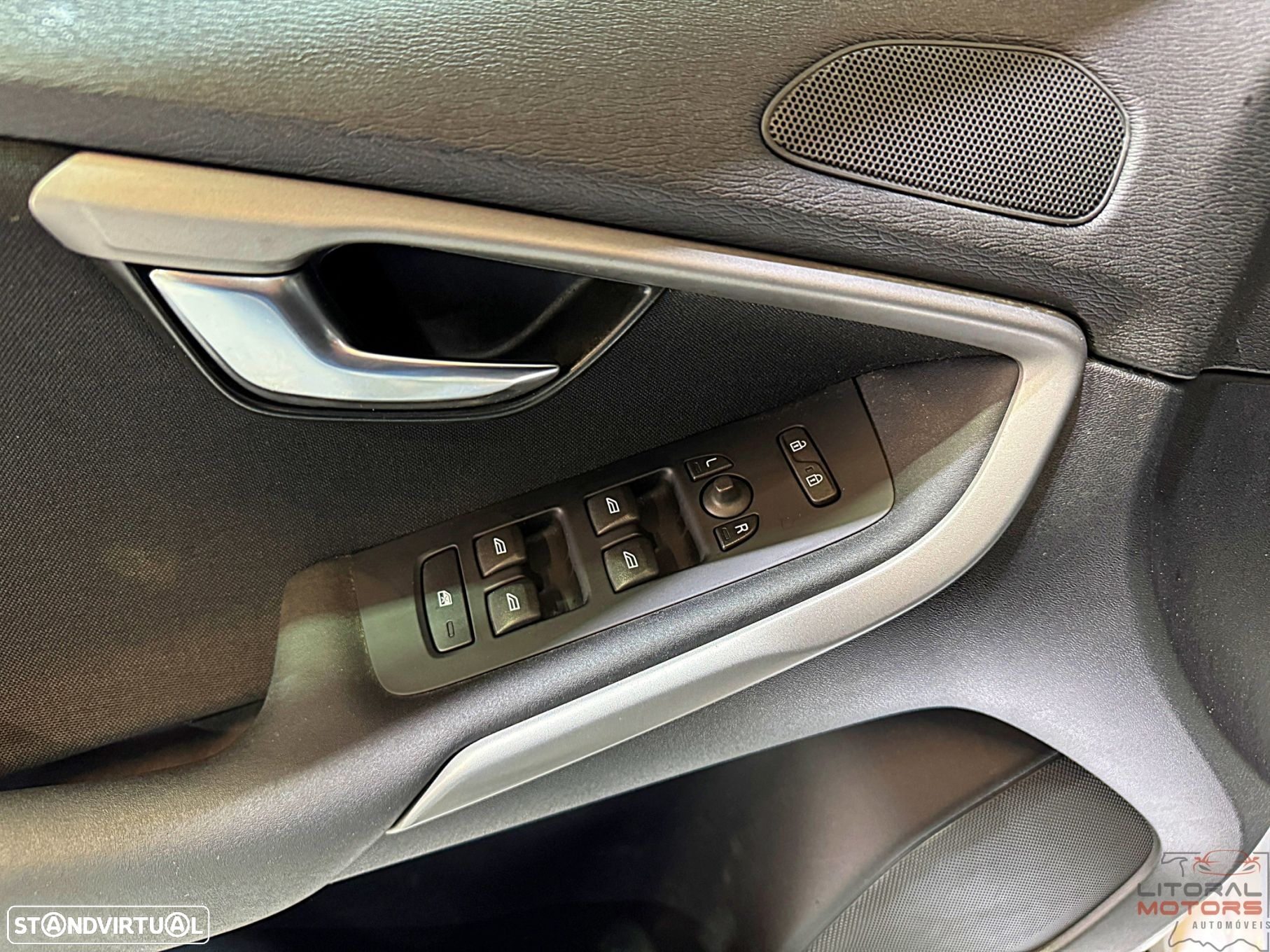 Volvo V40 1.6 D2 Momentum Powershift Eco - 15