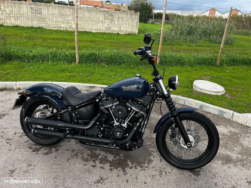 Harley-Davidson Softail Street Bob M8 A/2 Livrete - 32