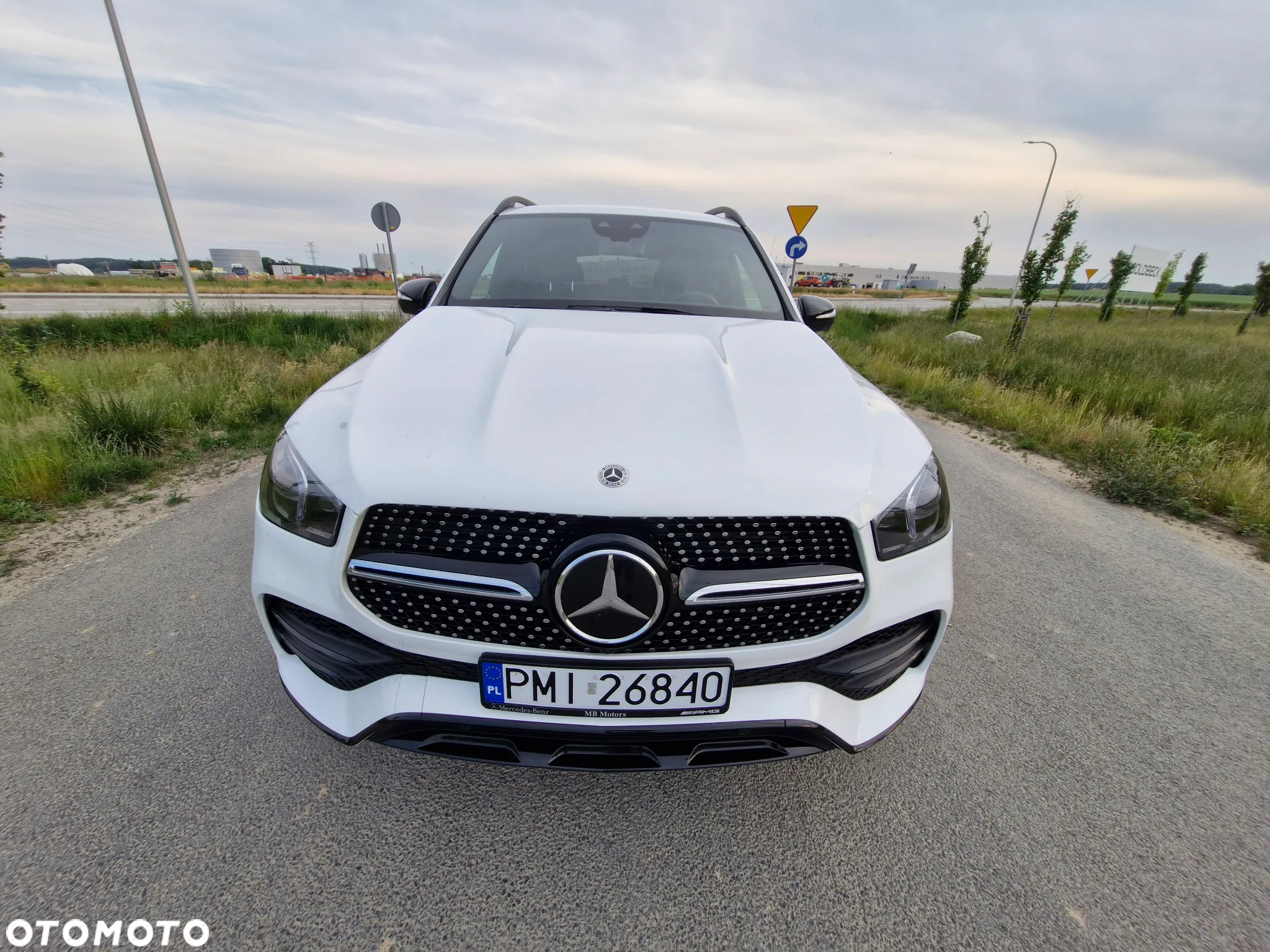 Mercedes-Benz GLE - 11