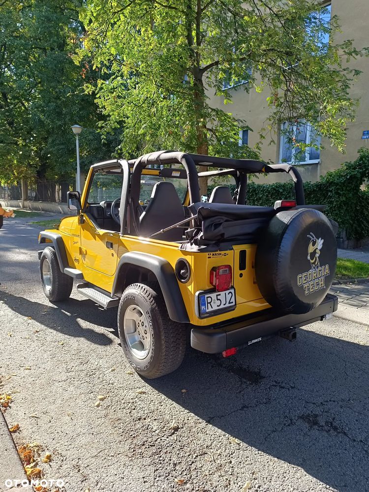Jeep Wrangler - 5