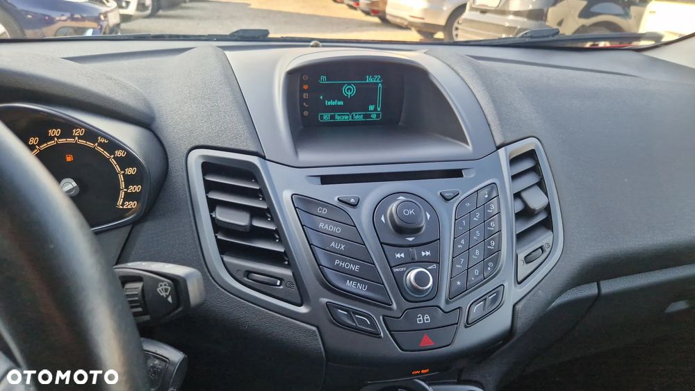 Ford Fiesta 1.0 EcoBoost Titanium - 11