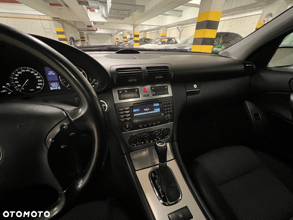 Mercedes-Benz Klasa C - 25