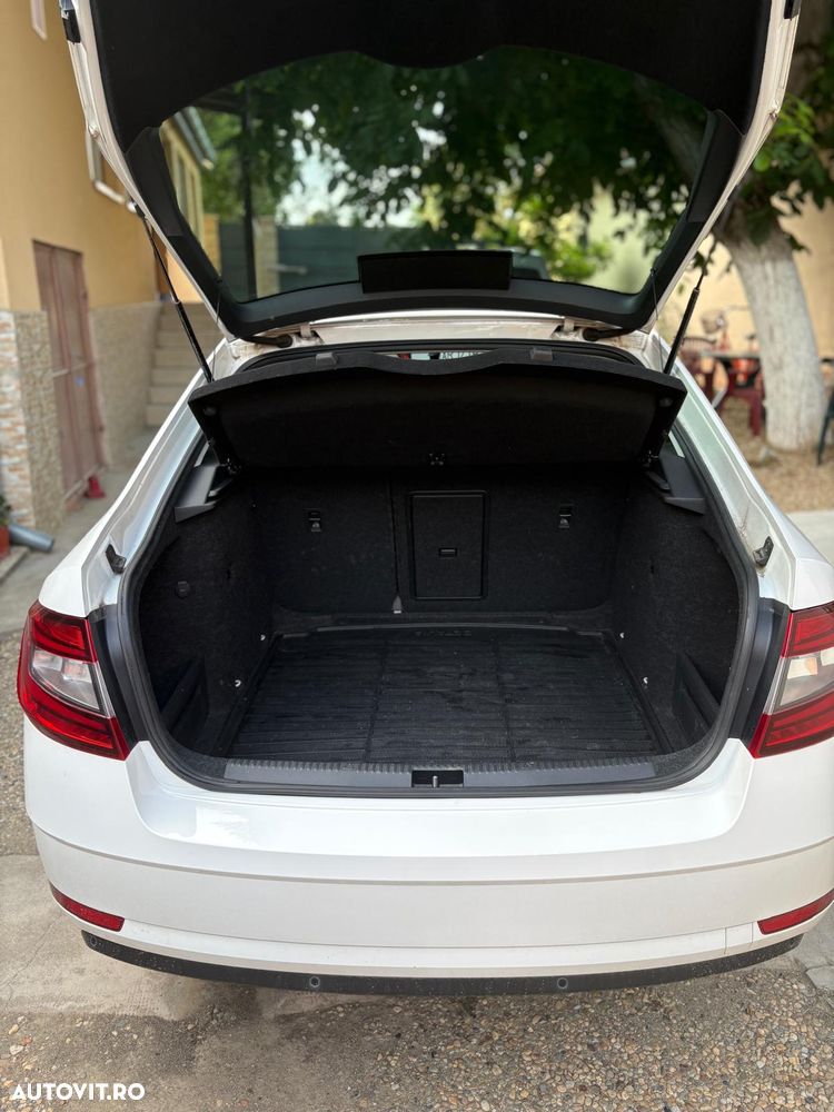 Skoda Octavia - 8