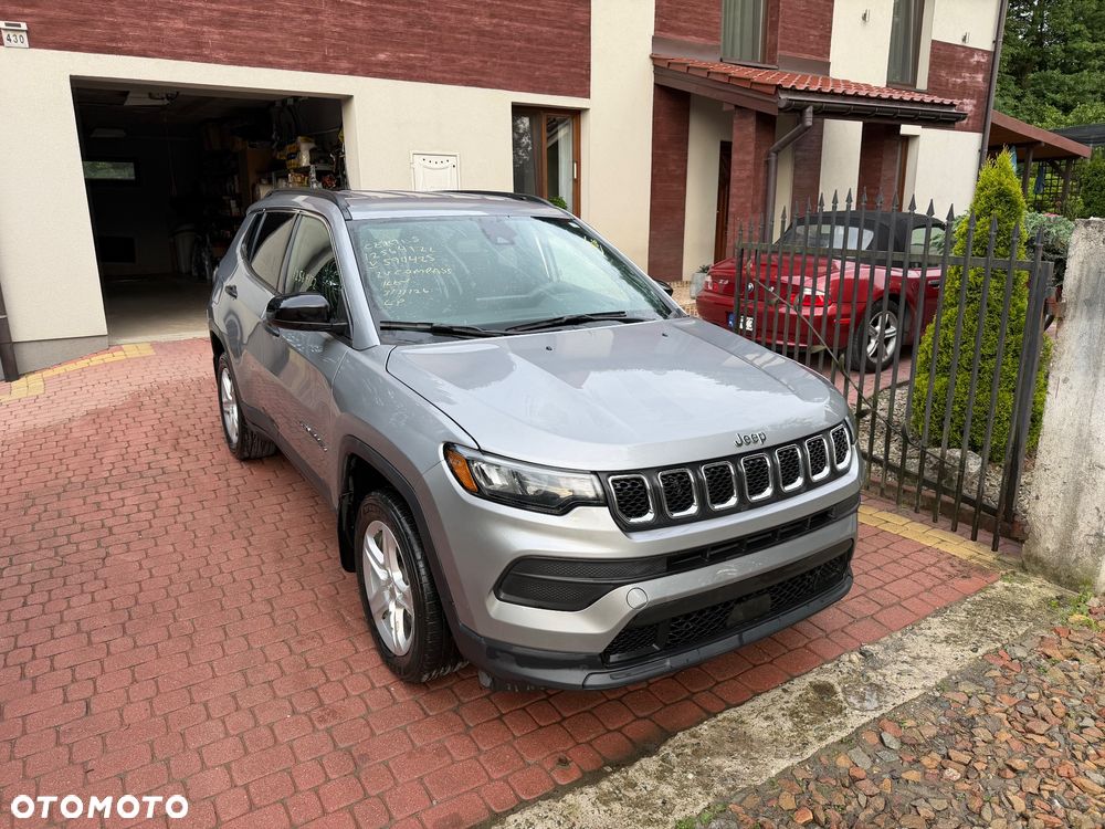 Jeep Compass - 10