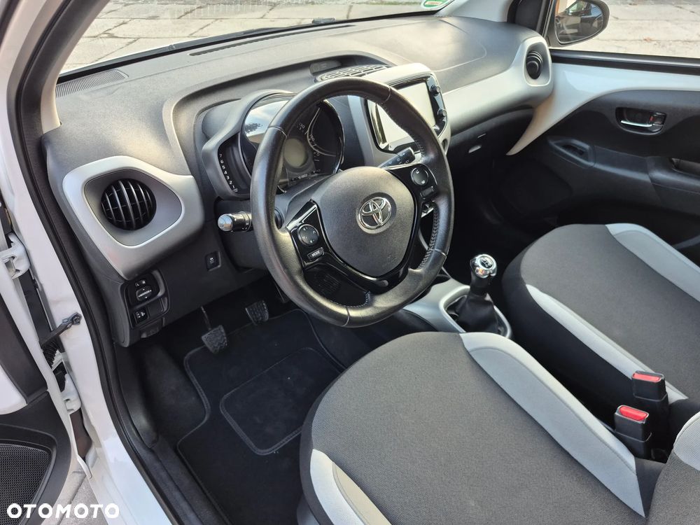 Toyota Aygo 1.0 VVT-i Sprint EU6 - 31