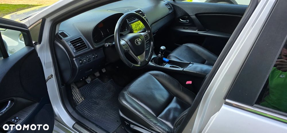 Toyota Avensis 1.8 Sol plus - 6