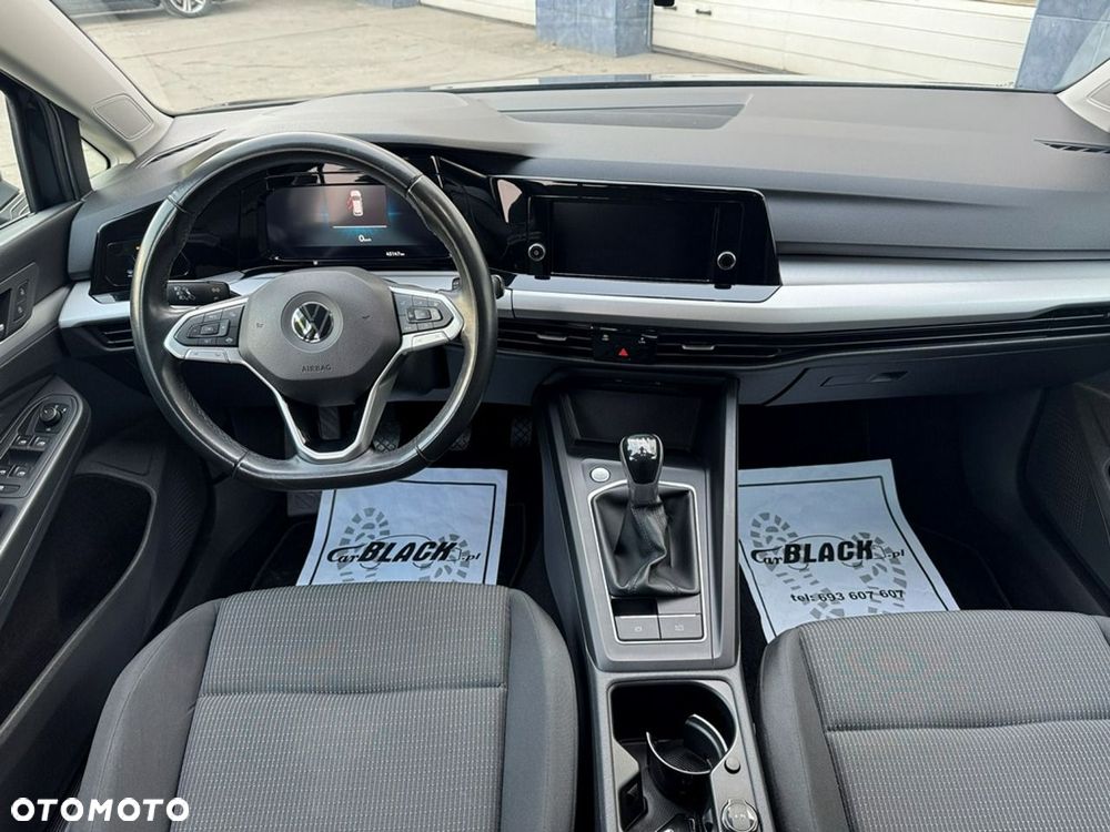 Volkswagen Golf - 6