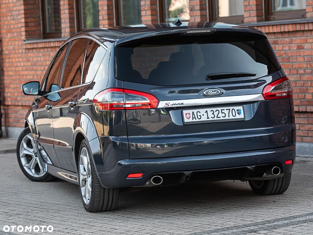 Ford S-Max - 8