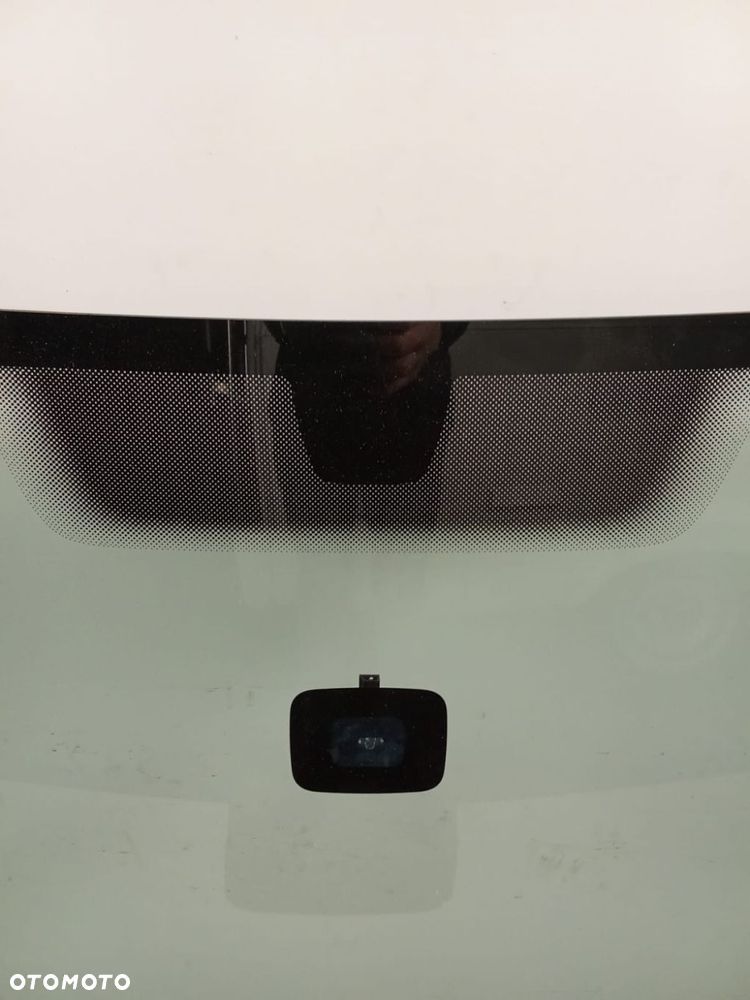 Szyba przednia VW GOLF PLUS 2005-2014 HATCHBACK 5D - 2