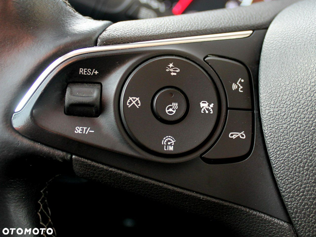 Opel Insignia - 21