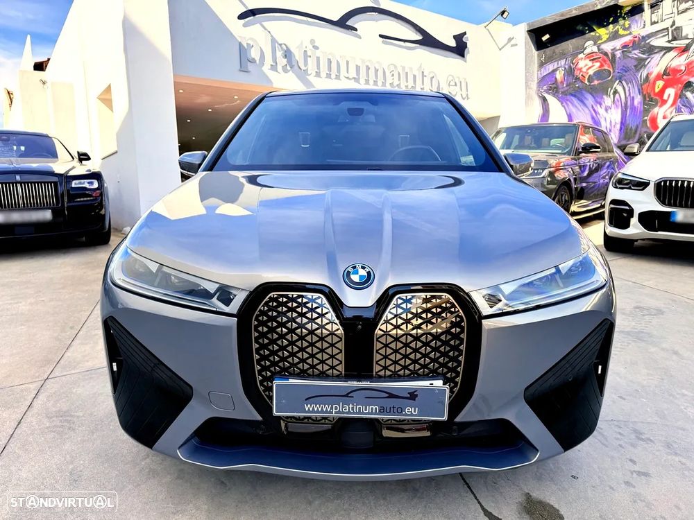 BMW iX xDrive 50 Pack Desportivo - 8
