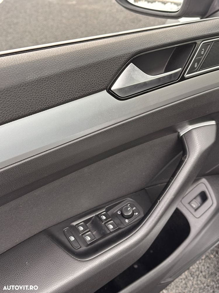 Volkswagen Passat 2.0 TDI DSG (BlueMotion Technology) Comfortline - 13