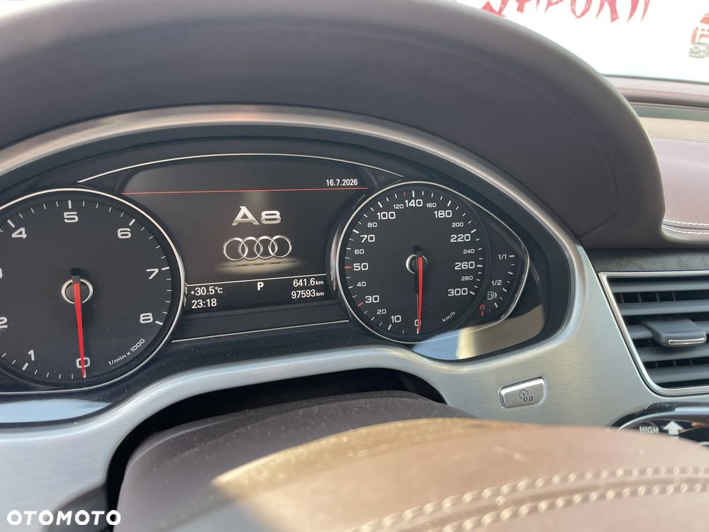 Audi A8 4.0 TFSI Quattro tiptronic - 22