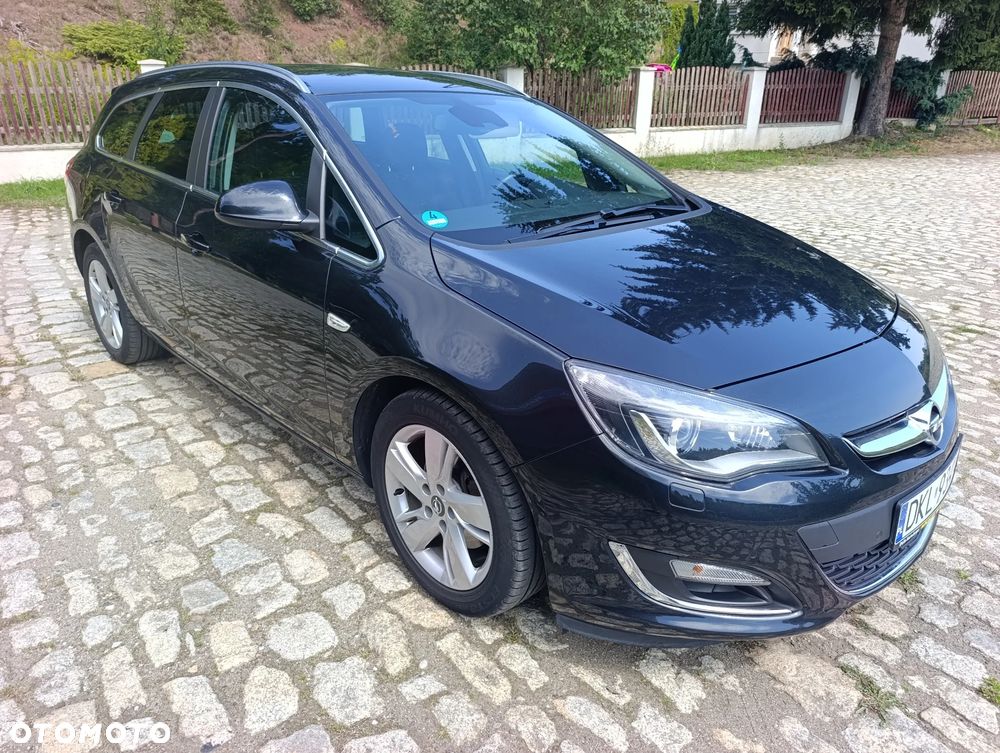 Opel Astra 2.0 CDTI ecoFLEX Start/Stop Exklusiv - 1
