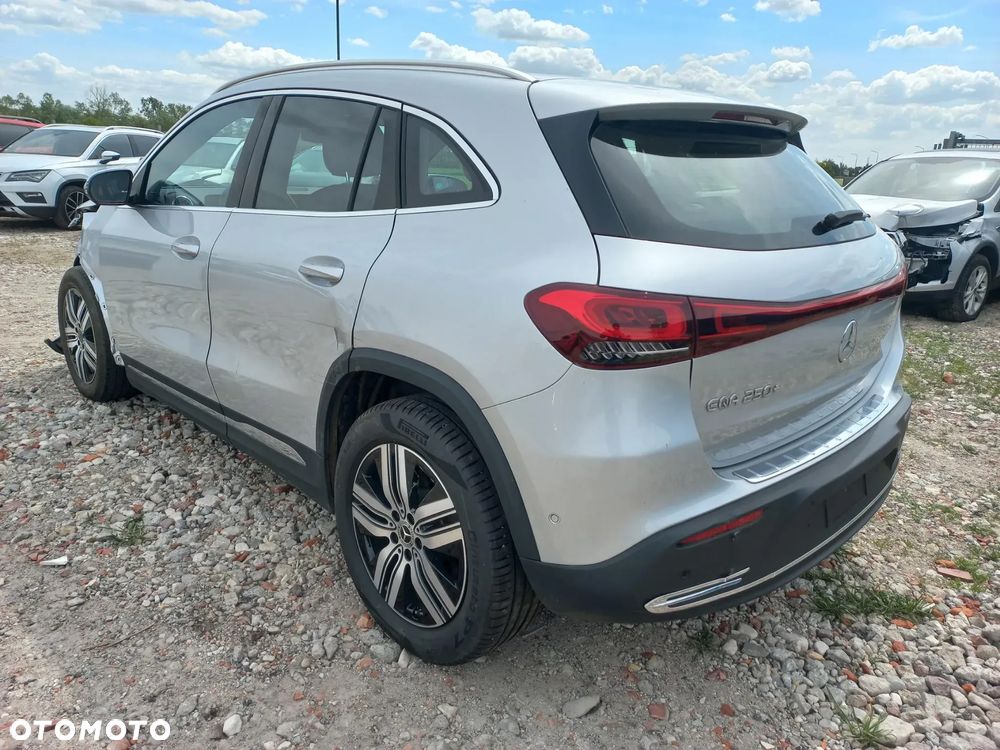 Mercedes-Benz EQA 250+ - 4
