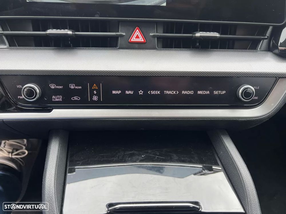Kia Sportage 1.6 T-GDi PHEV Tech - 22