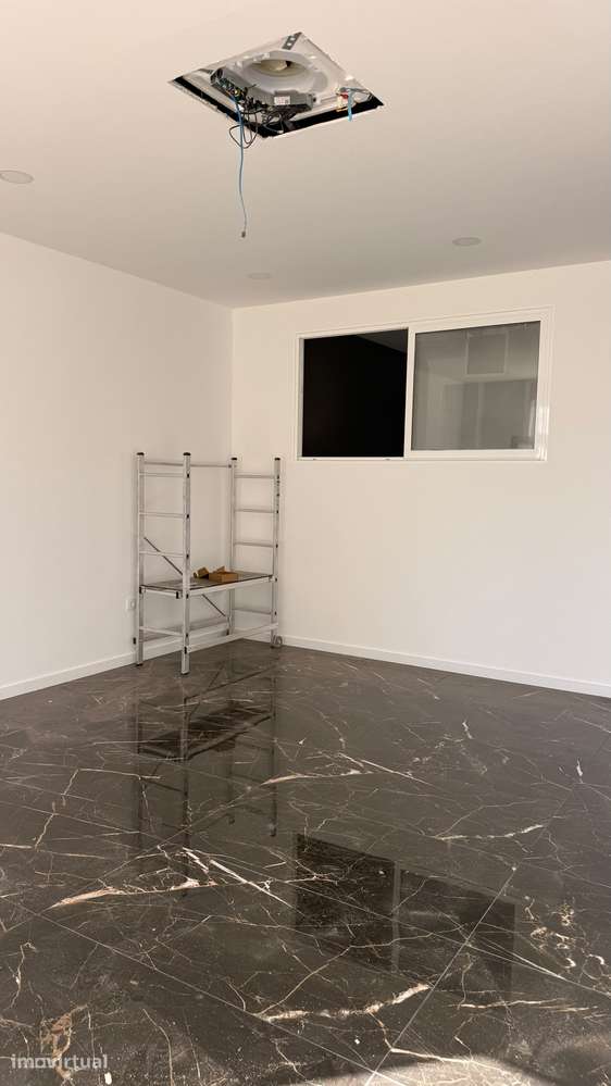 LOJA NOVA COM 74,8 m² | PINHAL NOVO | 270.000 € - Grande imagem: 5/22