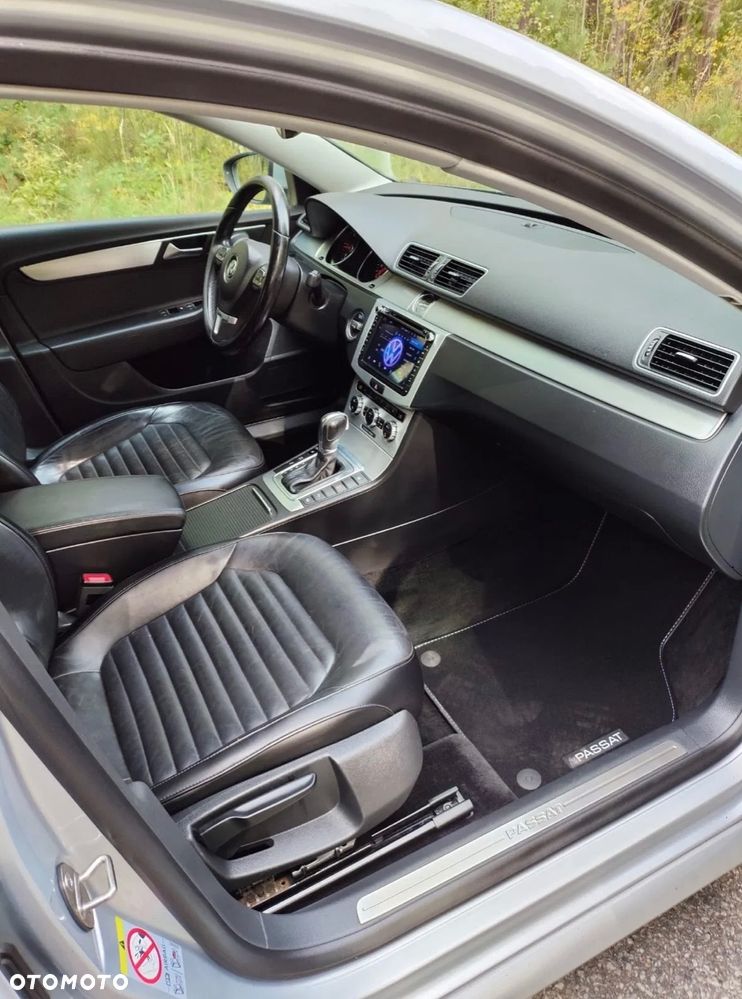 Volkswagen Passat 2.0 TDI DSG BlueMotion Technology Comfortline - 18