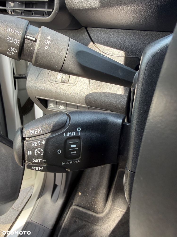 Peugeot Rifter 1.5 BlueHDI Active Pack S&S - 26