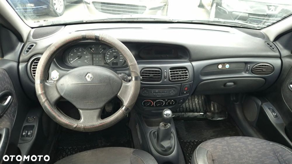 Renault Megane - 7