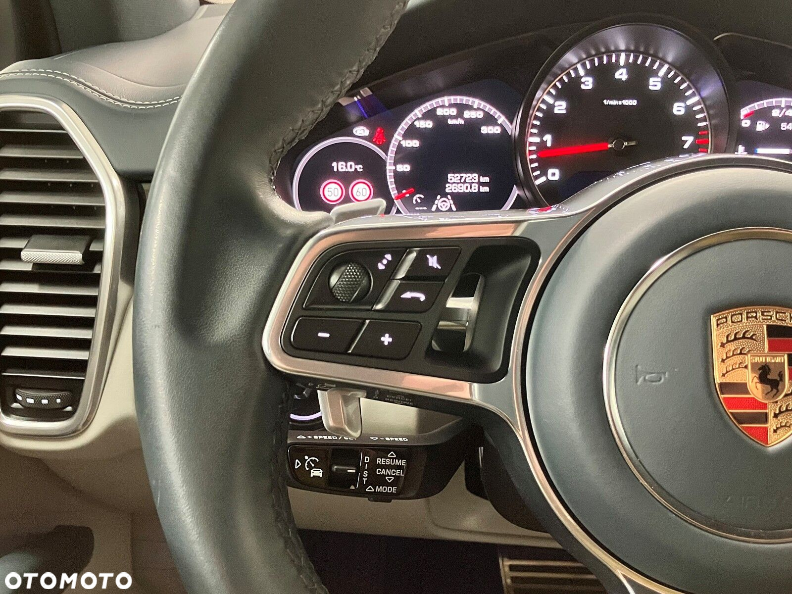 Porsche Cayenne - 29