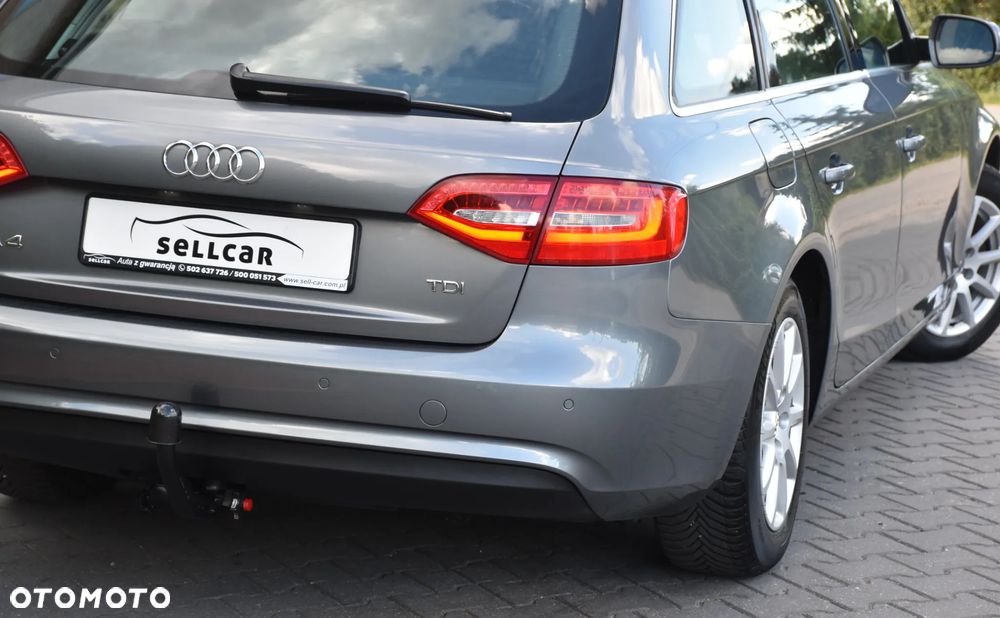 Audi A4 Avant 2.0 TDI DPF clean diesel Ambiente - 36
