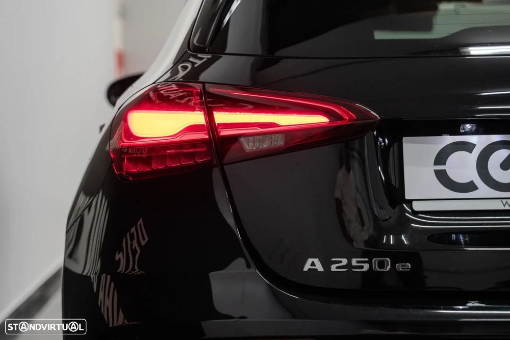 Mercedes-Benz A 250 e - 7
