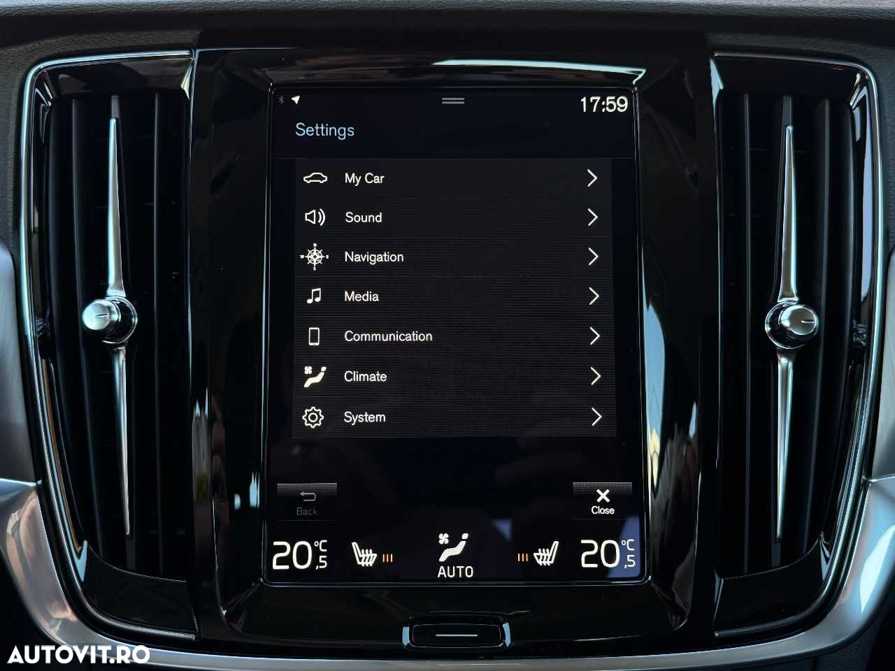 Volvo S90 D3 Momentum - 29