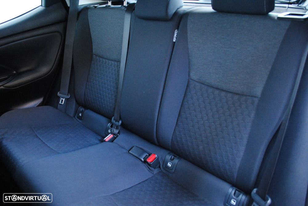 Toyota Yaris 1.5 HDF Comfort Plus - 27