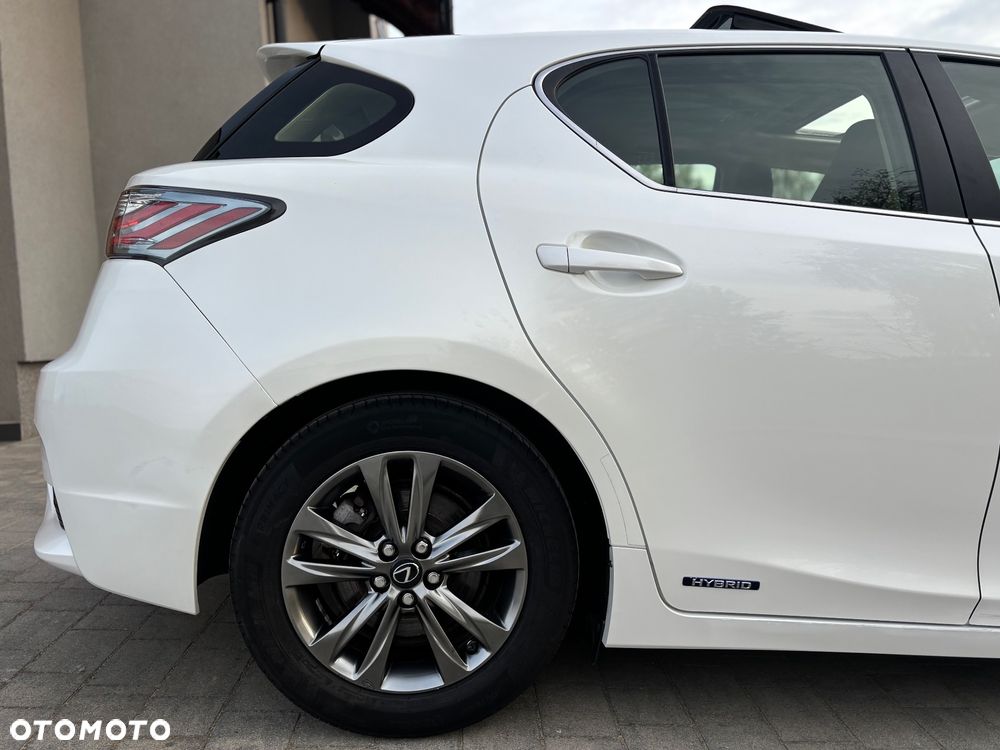 Lexus CT Dynamic Line - 16