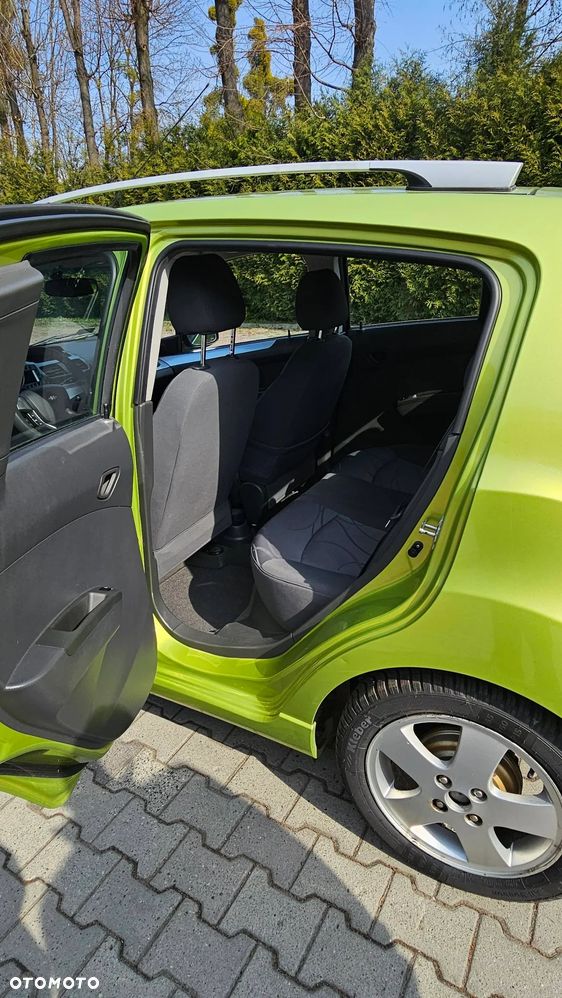 Chevrolet Spark - 10