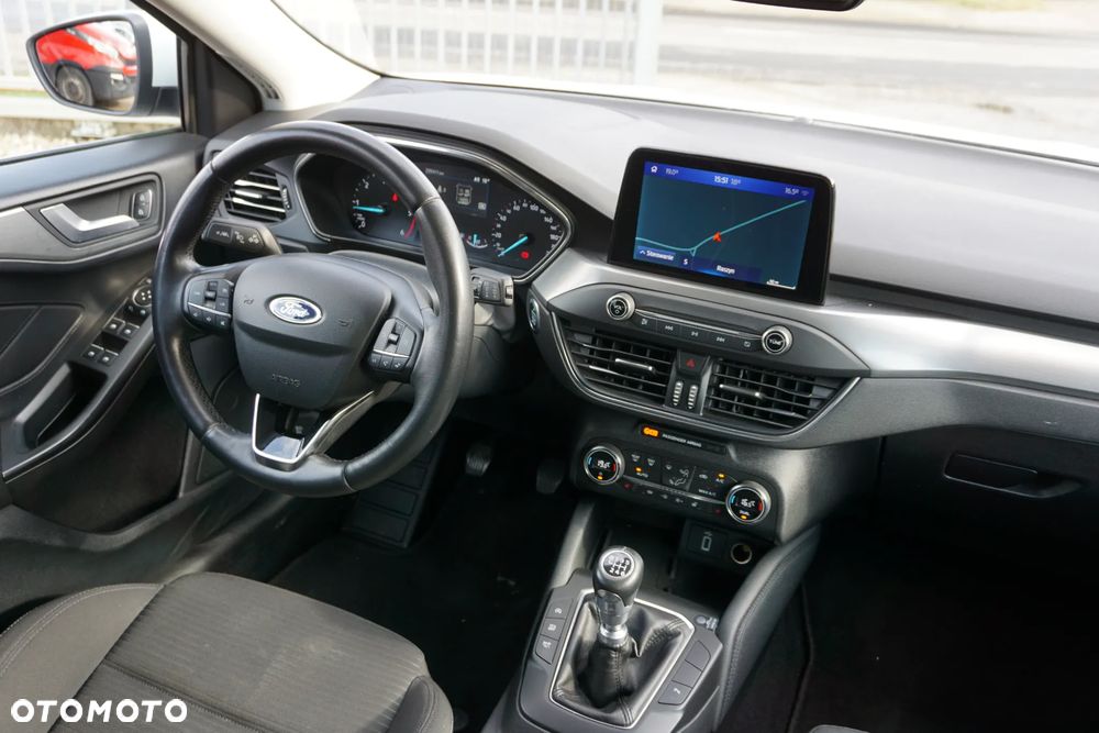 Ford Focus 2.0 EcoBlue Titanium Business - 11