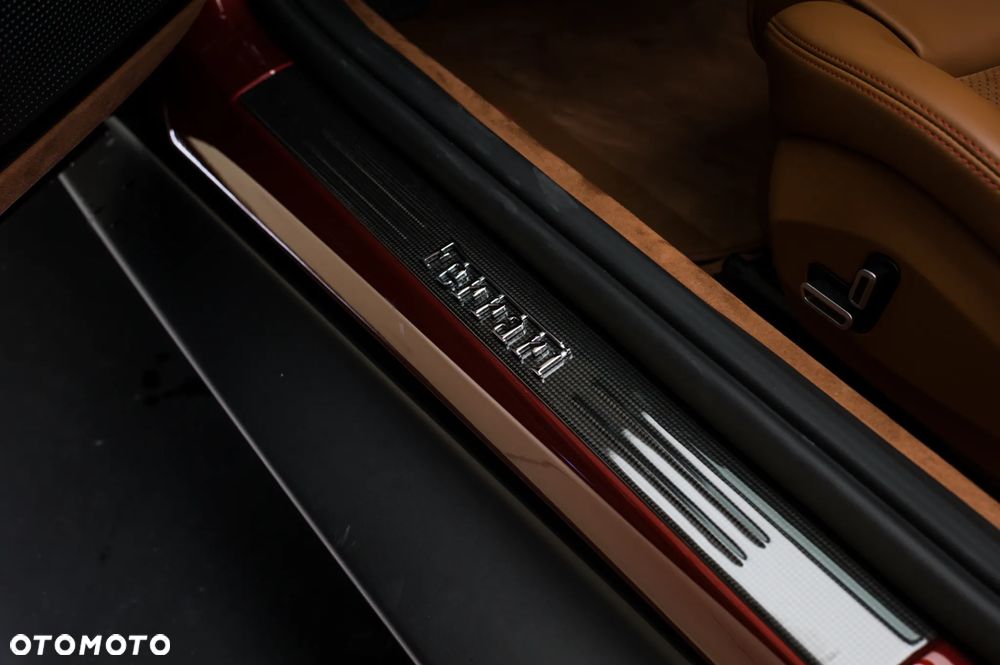 Ferrari Roma Spider - 23