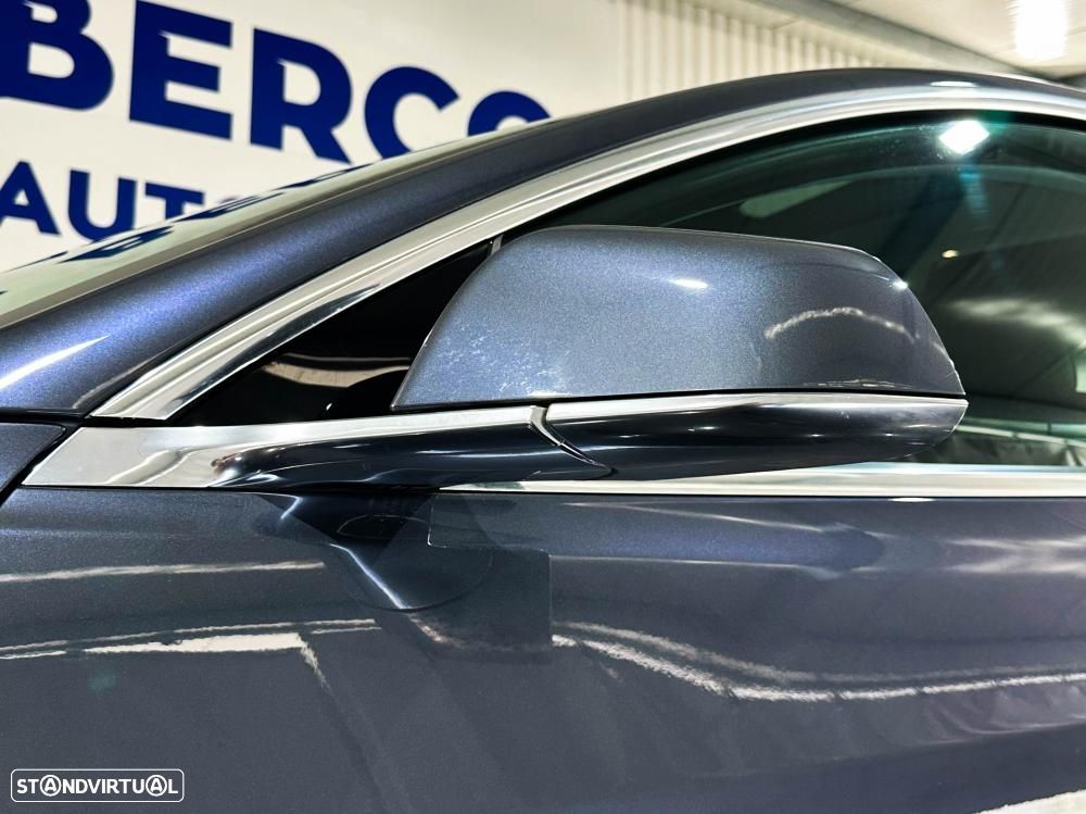 Tesla Model 3 Long-Range Dual Motor AWD - 16