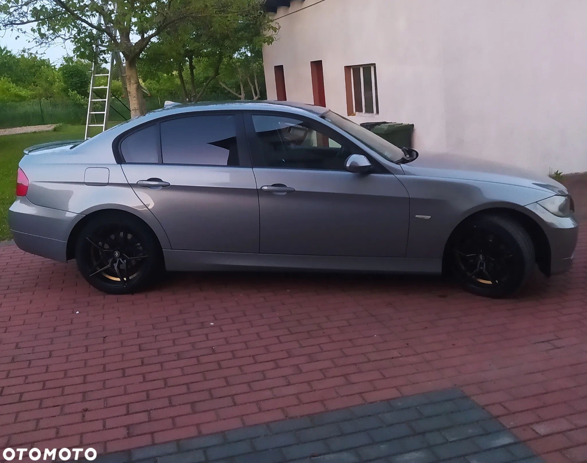 BMW Seria 3 318i - 4
