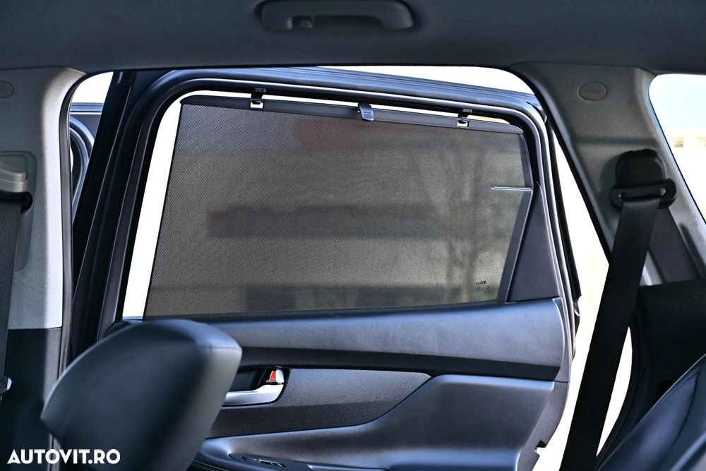 Hyundai Santa Fe blue 2.2 CRDI 2WD Automatik Family+ - 36