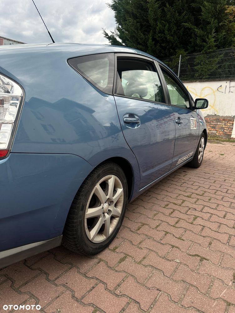 Toyota Prius 1.5 VVT-i Sol - 10