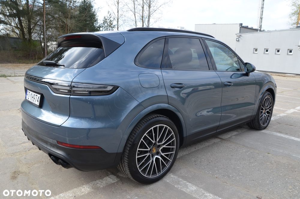 Porsche Cayenne Standard - 25