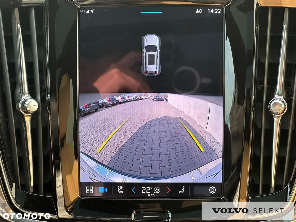 Volvo V90 Cross Country - 27