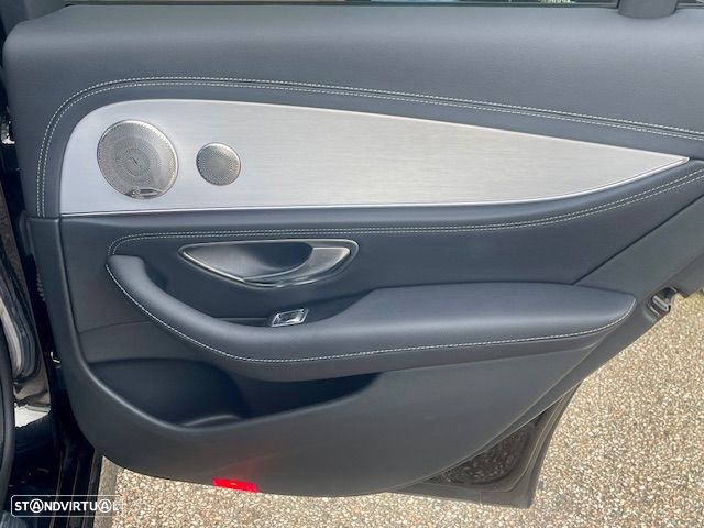 Mercedes-Benz E 300 de 9G-TRONIC AMG Line - 37