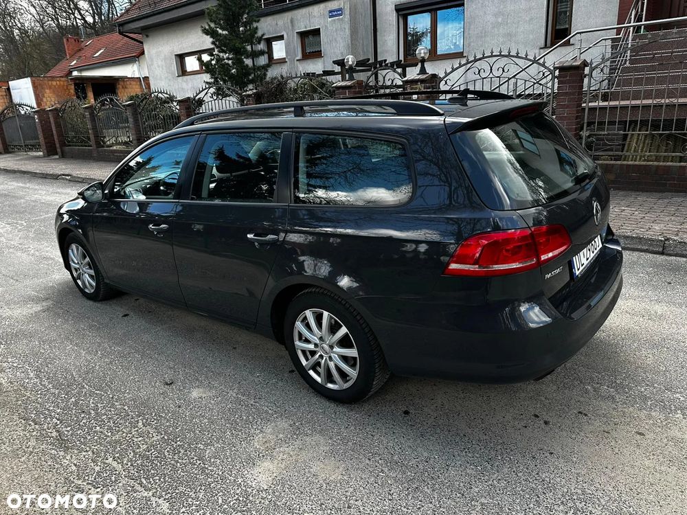 Volkswagen Passat - 14