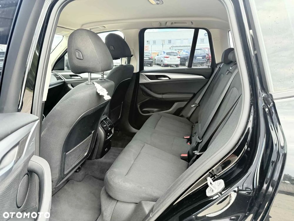 BMW X3 xDrive20d - 12