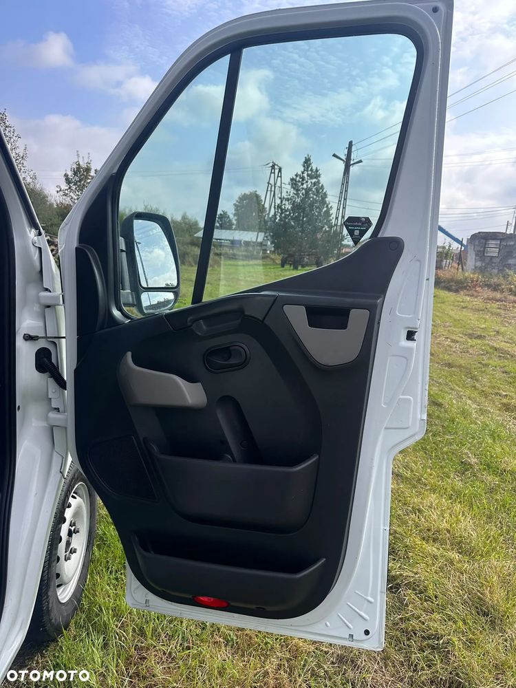 Opel Movano SKRZYNIA 3.5T 2.3 diesel 163 kM, manual 2015 rok PIERWSZA REJESTRACJA 2016rok ORGINALNY UDOKUMENTOWANY PRZEBIEG! - 26