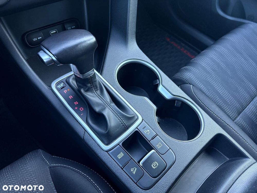 Kia Sportage 1.6 T-GDI M 2WD DCT - 19